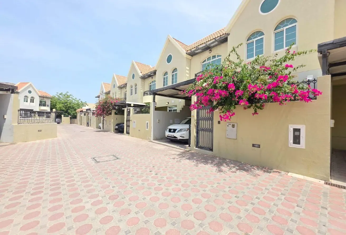 3-Bedroom Compound Villa for Rent in Mirdif
