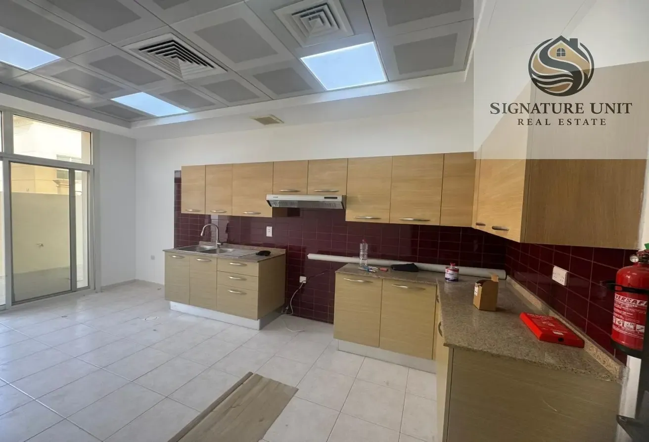 ELEGANT 3BR VILLA | 2 LIVING AREAS | MAID ROOM