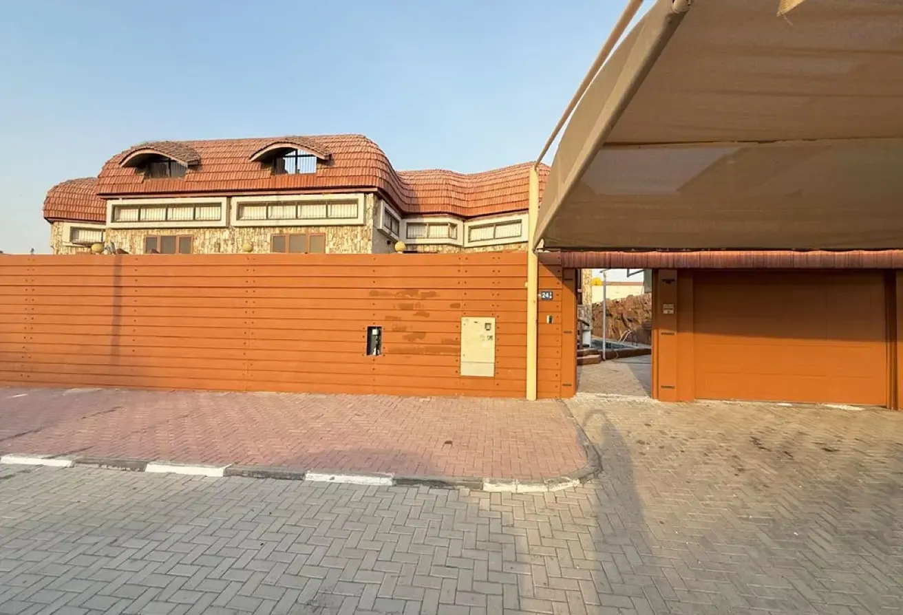Spacious 3BR Independent Villa with Private Pool