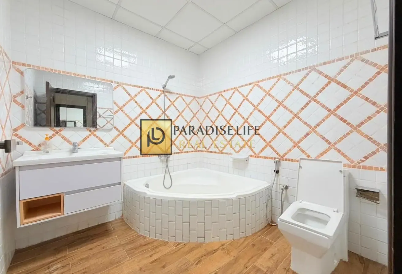 PVT POOL -3BEDRROM PLUS MAIDS-SEMI INDEPENDENT