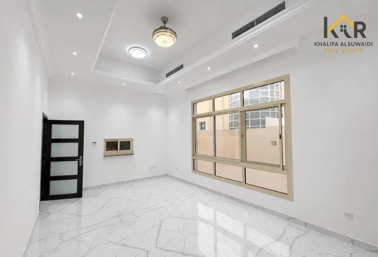 Stylish Design | Spacious | Maid room