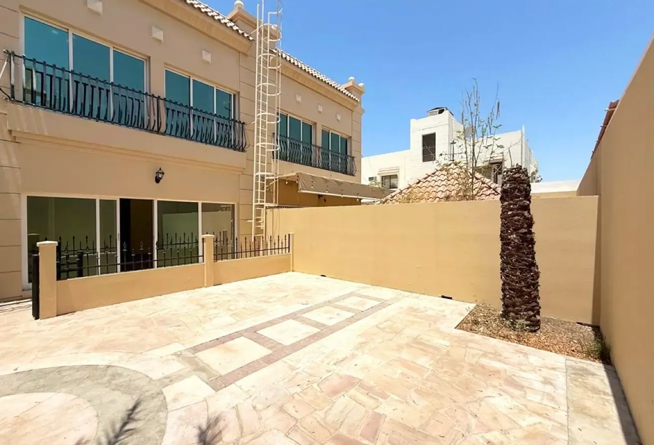 Well-Maintained Semi-Independent 3 Master BR Villa