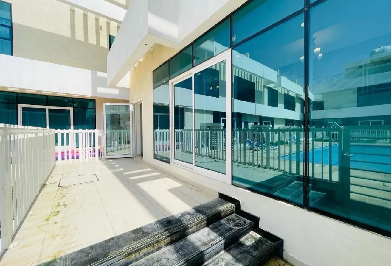 Modern 3BR En-Suite Villa with Pool and BBQ Area