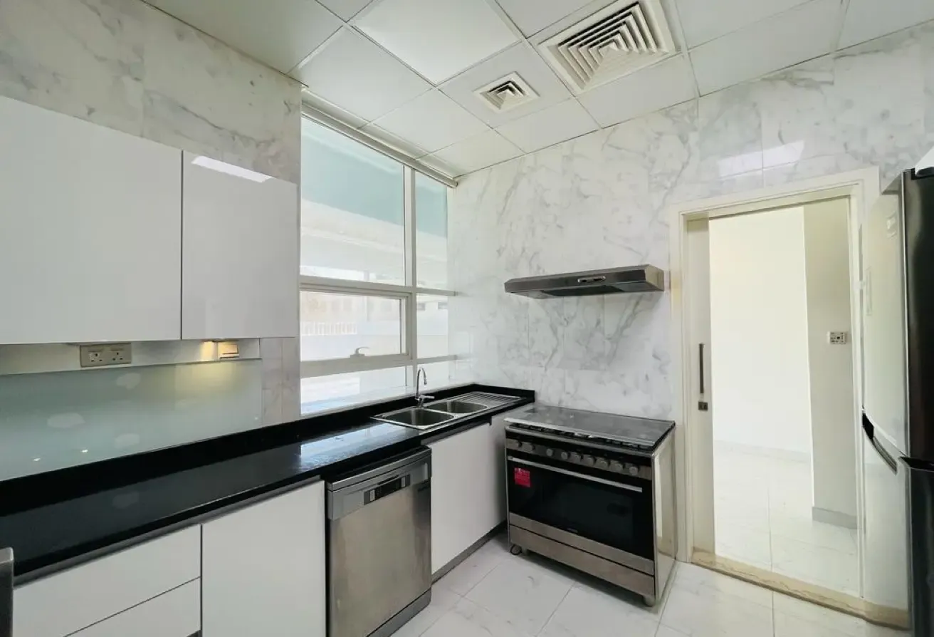 Modern 3BR En-Suite Villa with Pool and BBQ Area