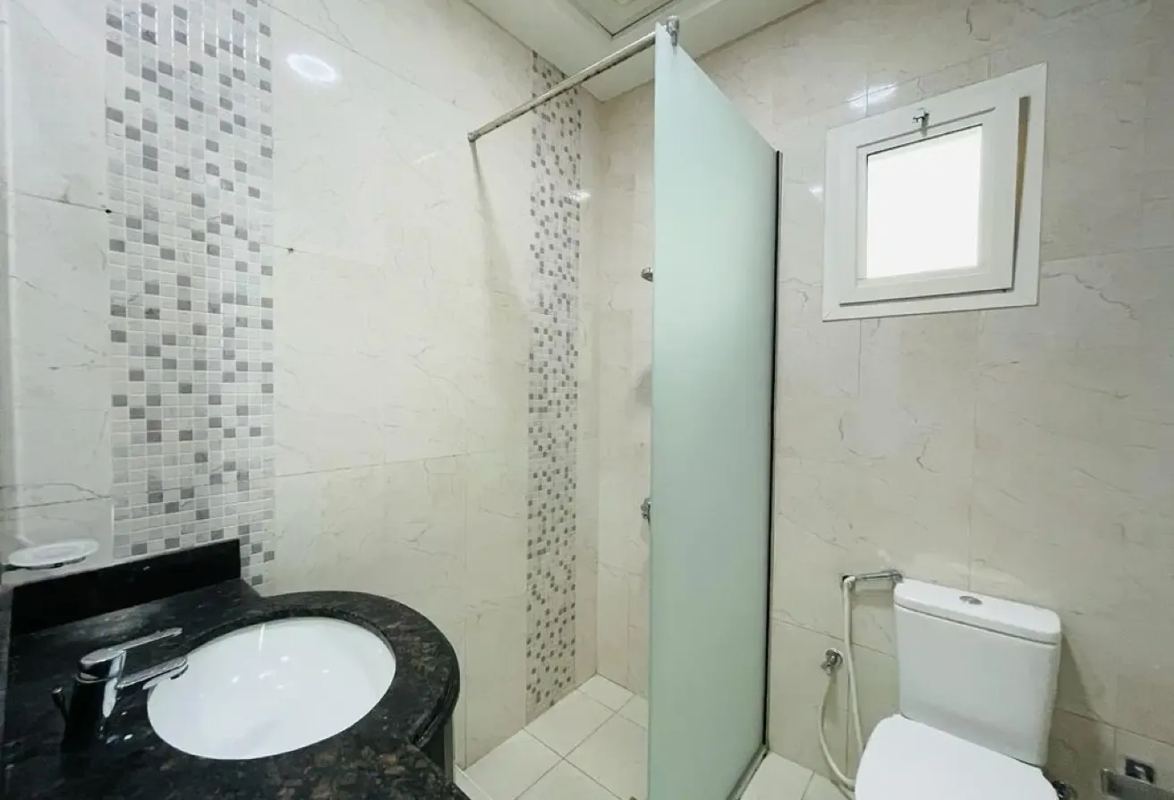 Modern 3BR En-Suite Villa with Pool and BBQ Area