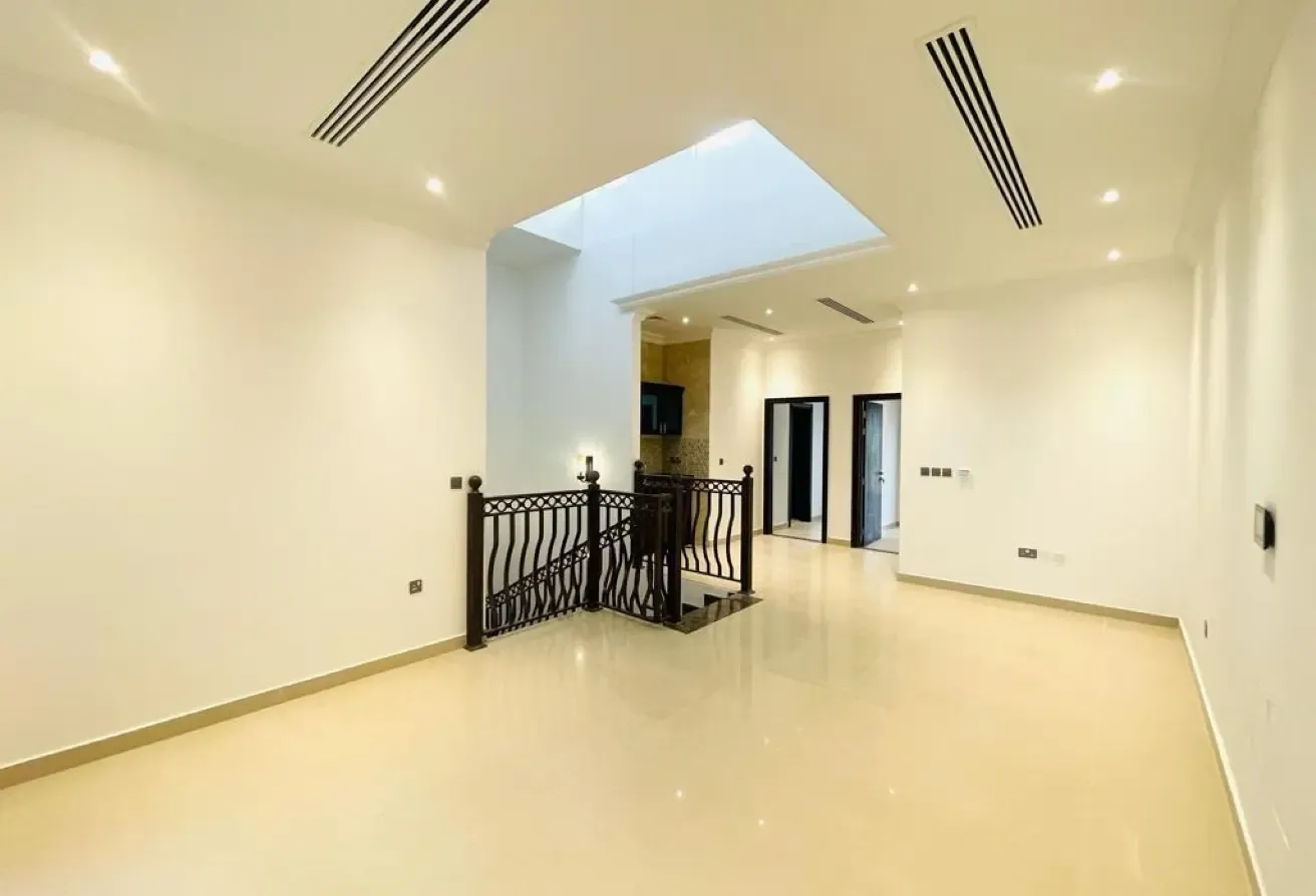 Modern Design 3 BR Villas with Pool and Play Area