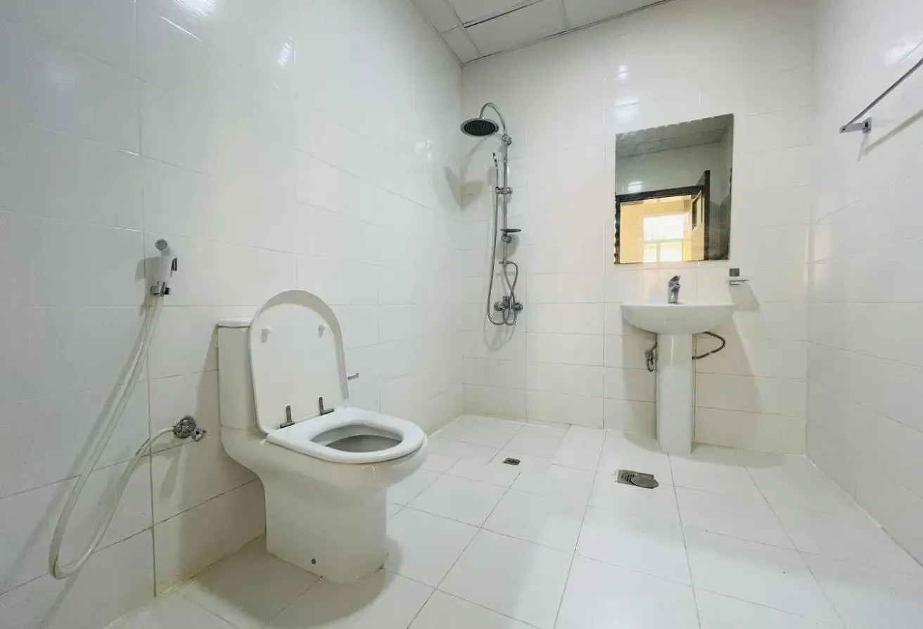 Spacious 3BR En-Suite Villa with Pool