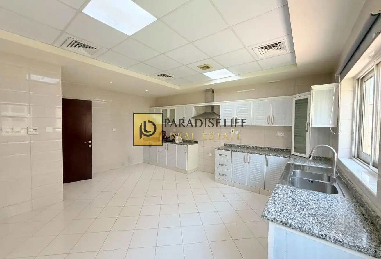 3 Bedrooms All Masters Big Backyard Maid's Room