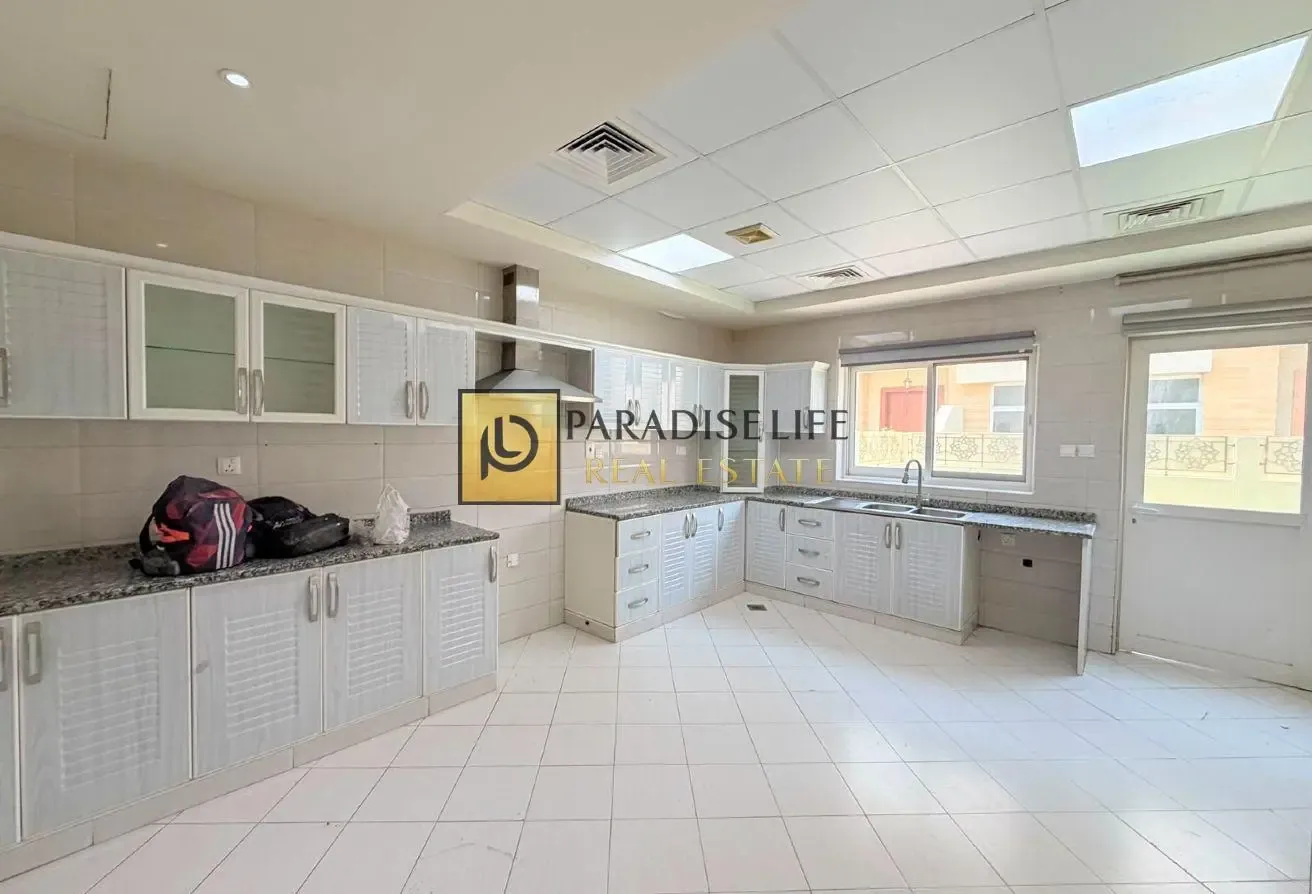 3 Bedrooms All Masters Big Backyard Maid's Room