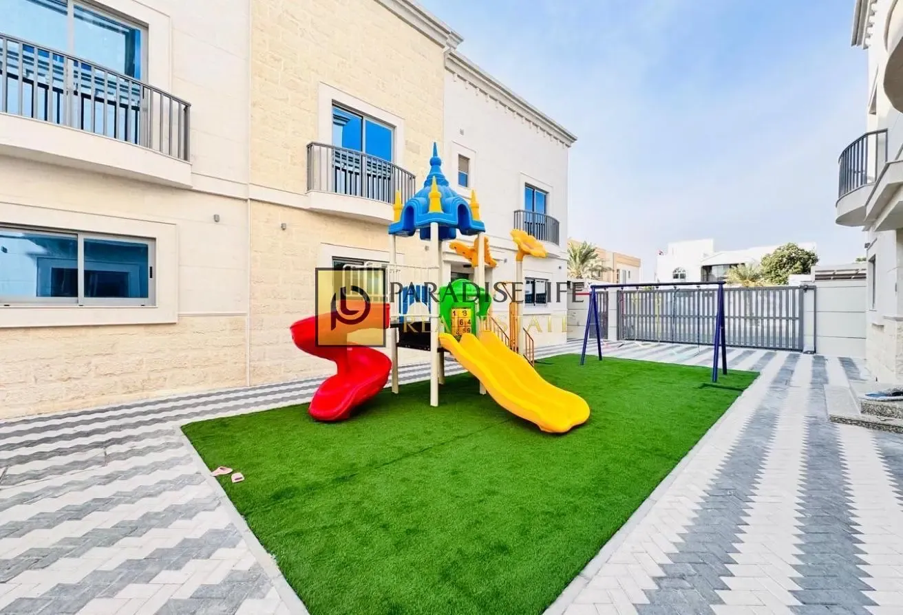 3 BR Villa with Private Garden and Water View