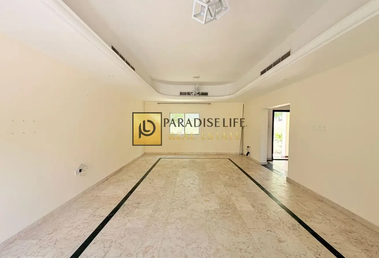 Private Entrance Corner Villa available for Rent