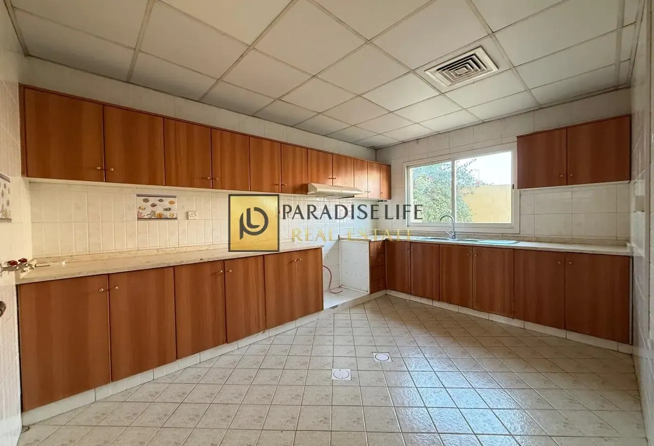 3BR PLUS MAIDS PVT ENTRANCE READY TO MOVE IN