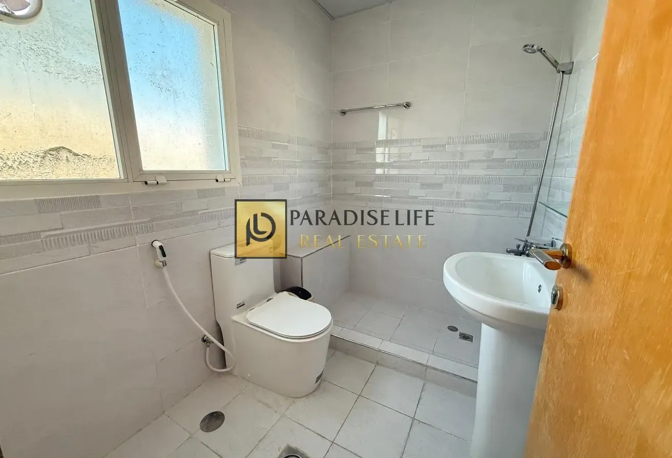 3BR PLUS MAIDS PVT ENTRANCE READY TO MOVE IN