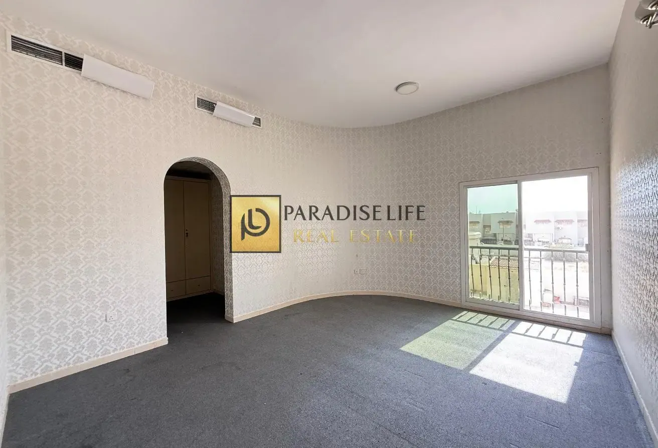 3BR PLUS MAIDS PVT ENTRANCE READY TO MOVE IN