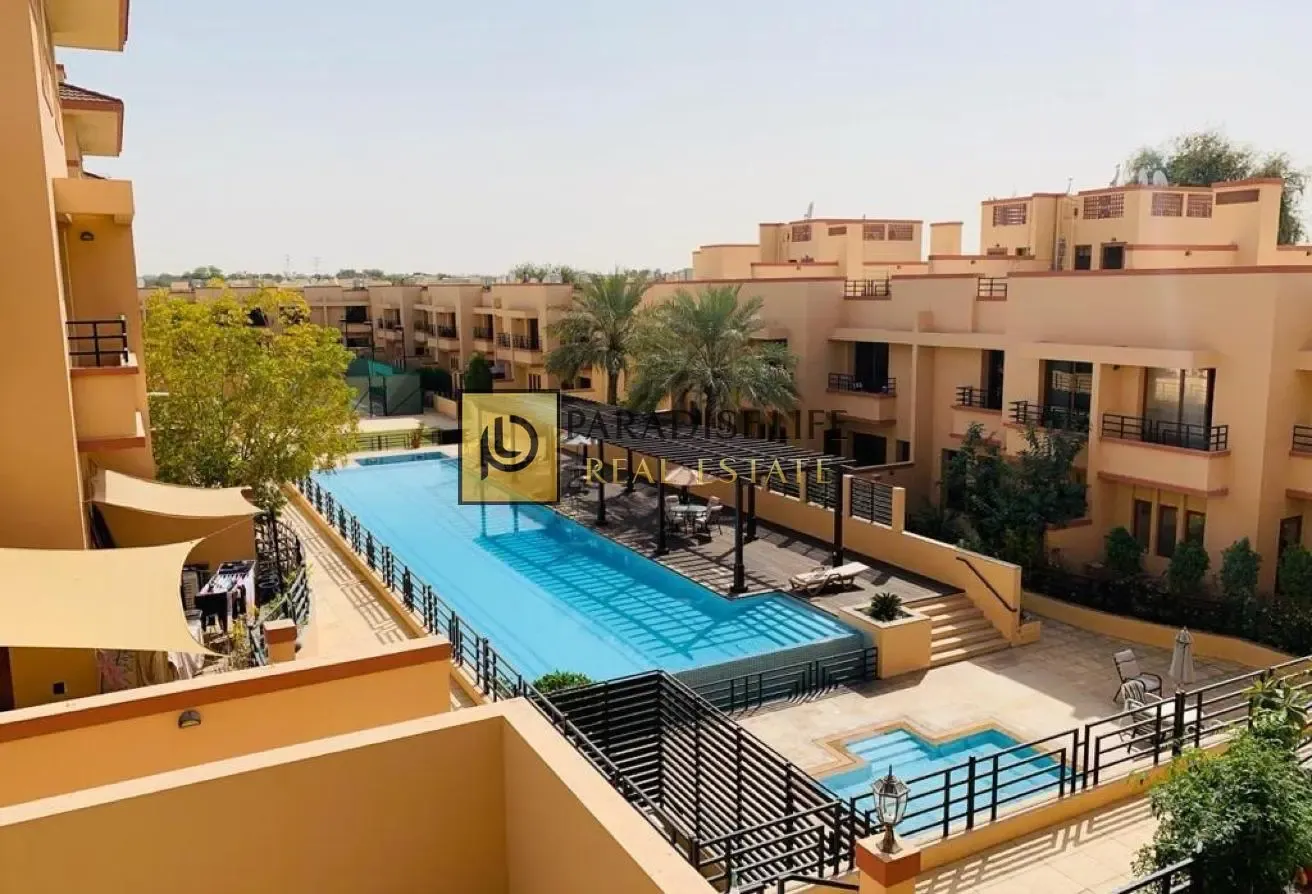 3 masters bedrooms villa plus maid for rent