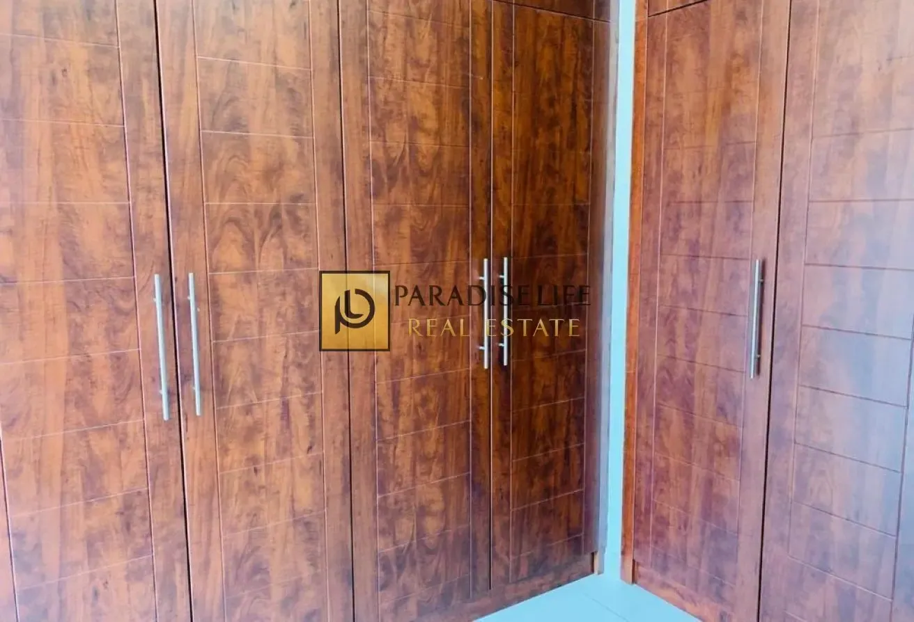 3 masters bedrooms villa plus maid for rent