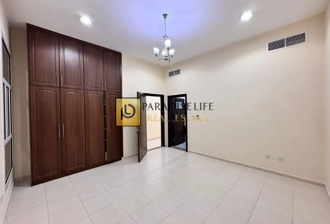 3Master Bedroom villa available for Rent in Mirdif