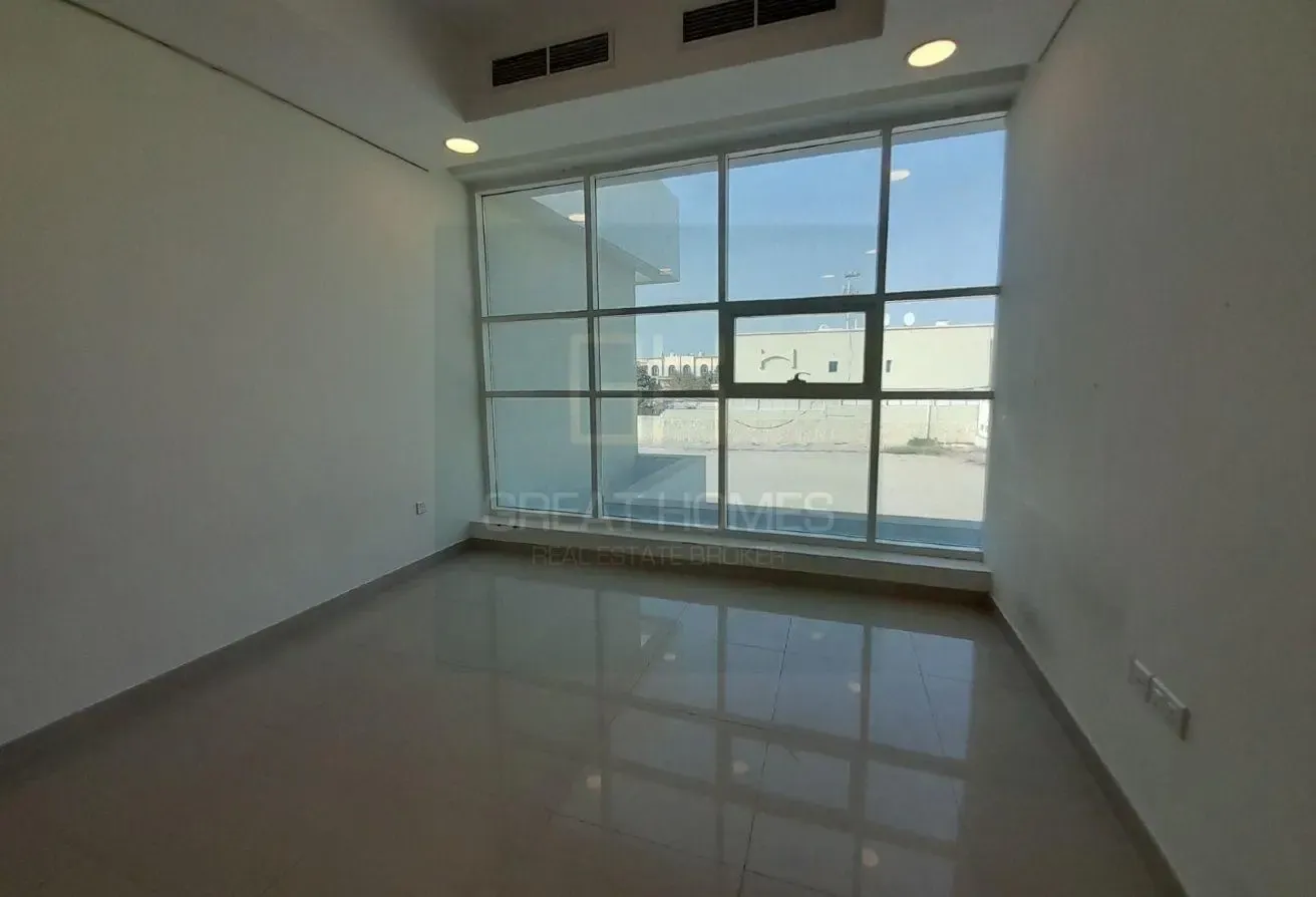 Spacious 3 Master Bed Community Villa for Rent