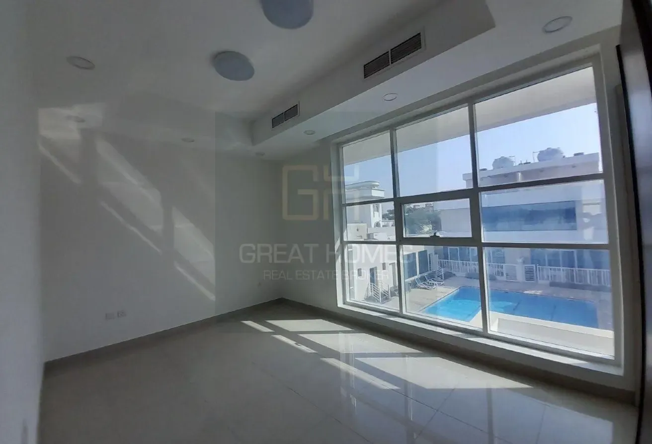 Spacious 3 Master Bed Community Villa for Rent