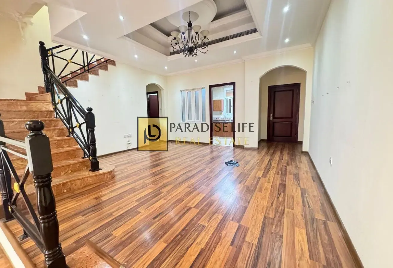3BHk VILLA IN MIRDIFF | PRIVATE POOL