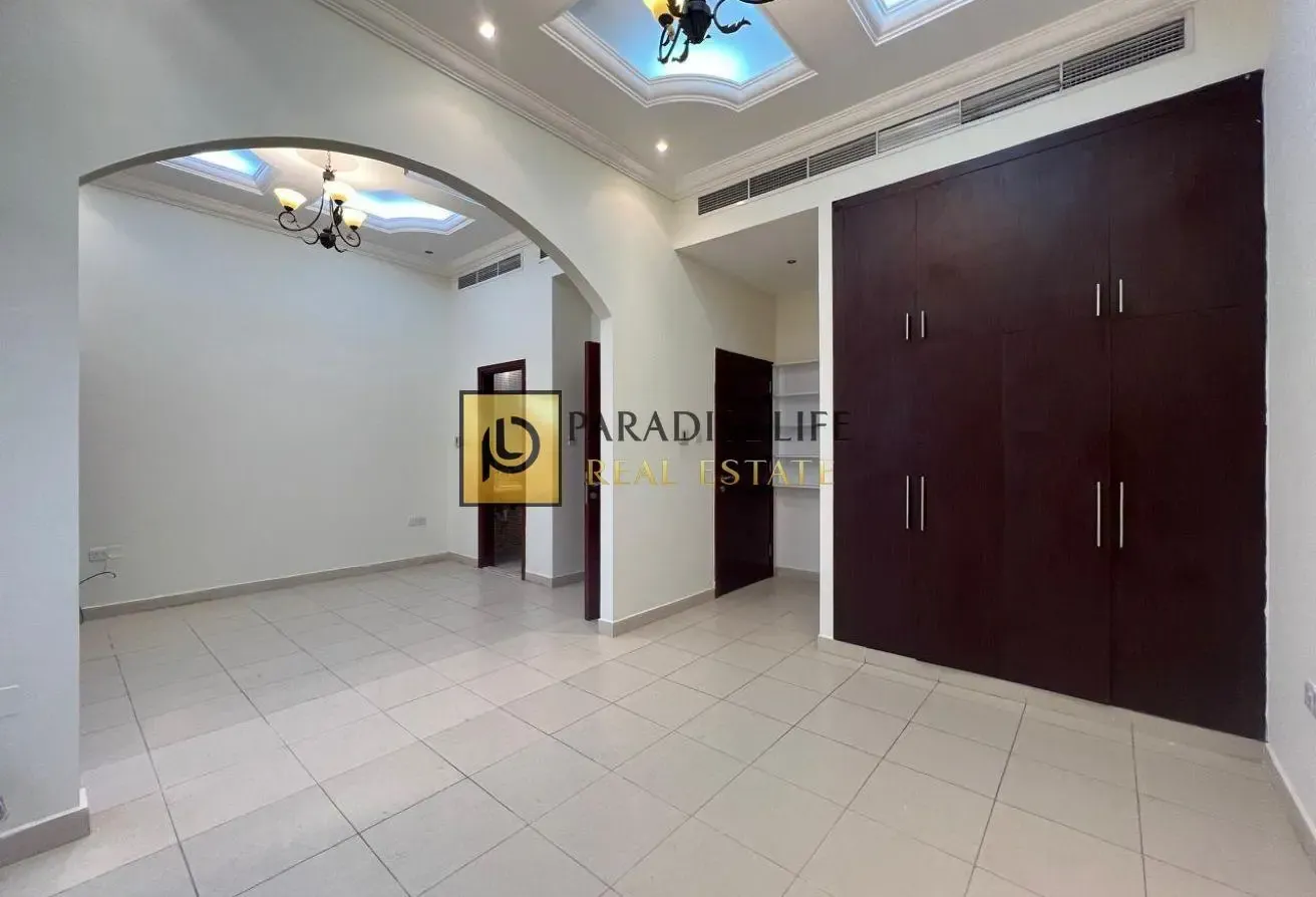 3BHk VILLA IN MIRDIFF | PRIVATE POOL