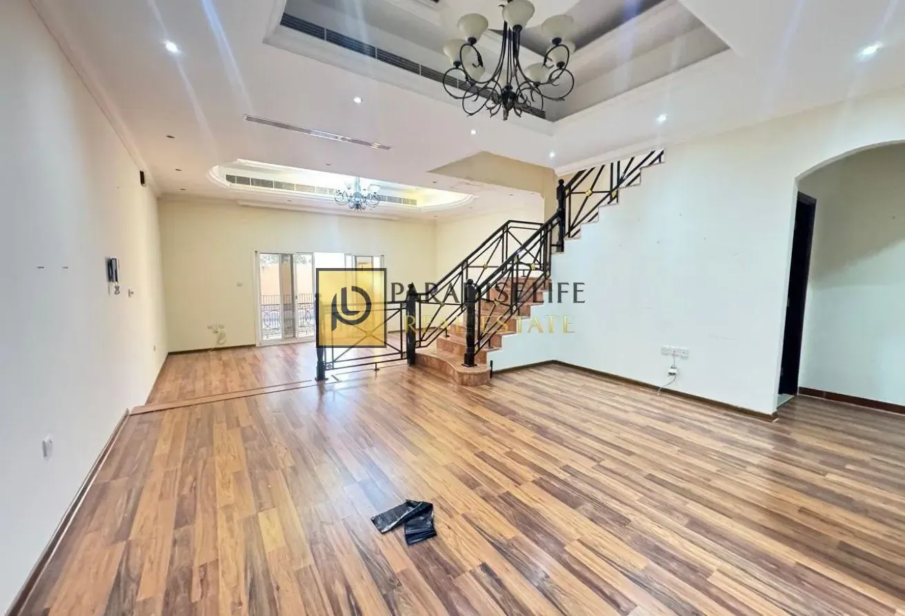 3BHk VILLA IN MIRDIFF | PRIVATE POOL