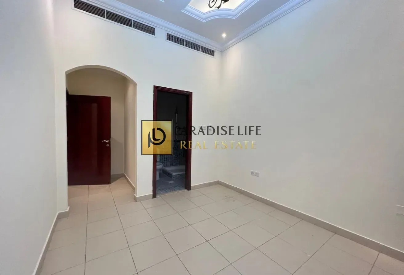 3BHk VILLA IN MIRDIFF | PRIVATE POOL