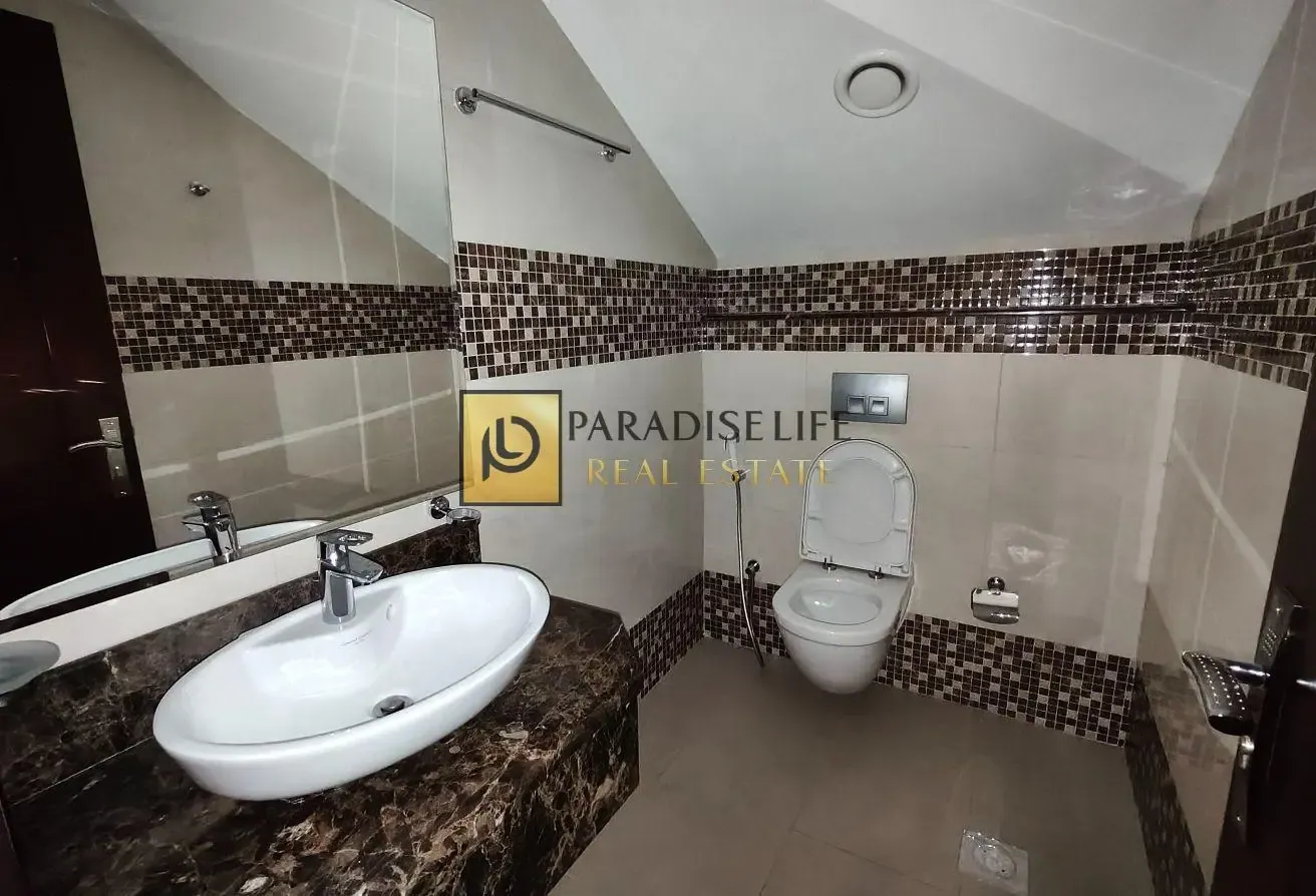 3master bedroom maids pvt entrance rent140k