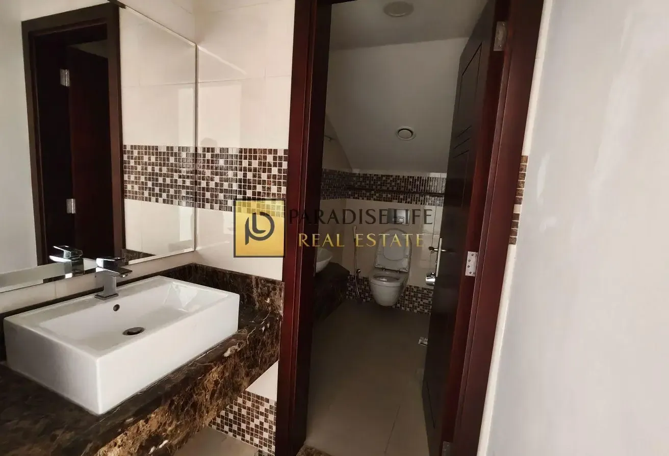 3master bedroom maids pvt entrance rent140k
