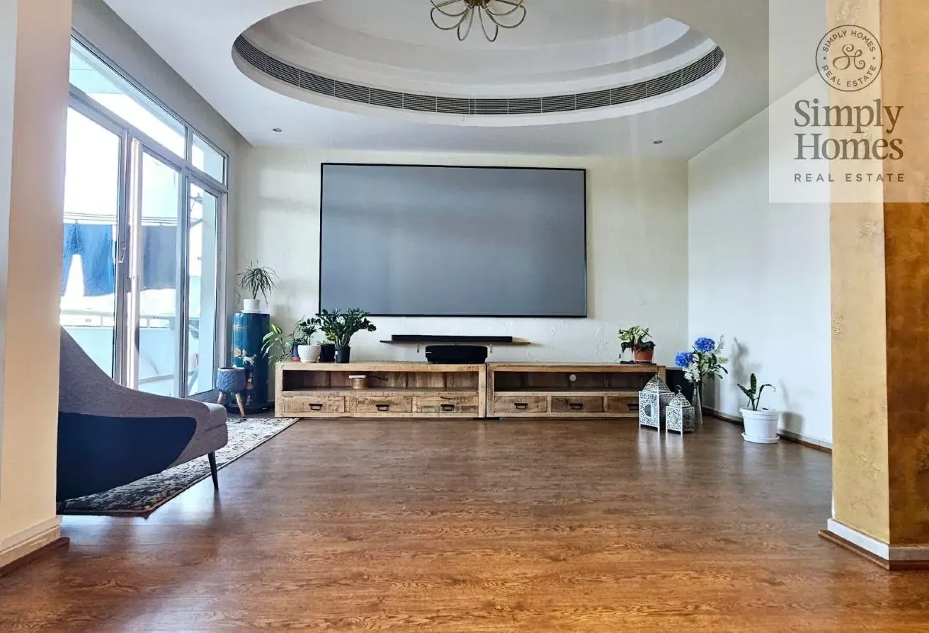 PERFECT TERRACE / FURNISHED / READY TO MOVE IN