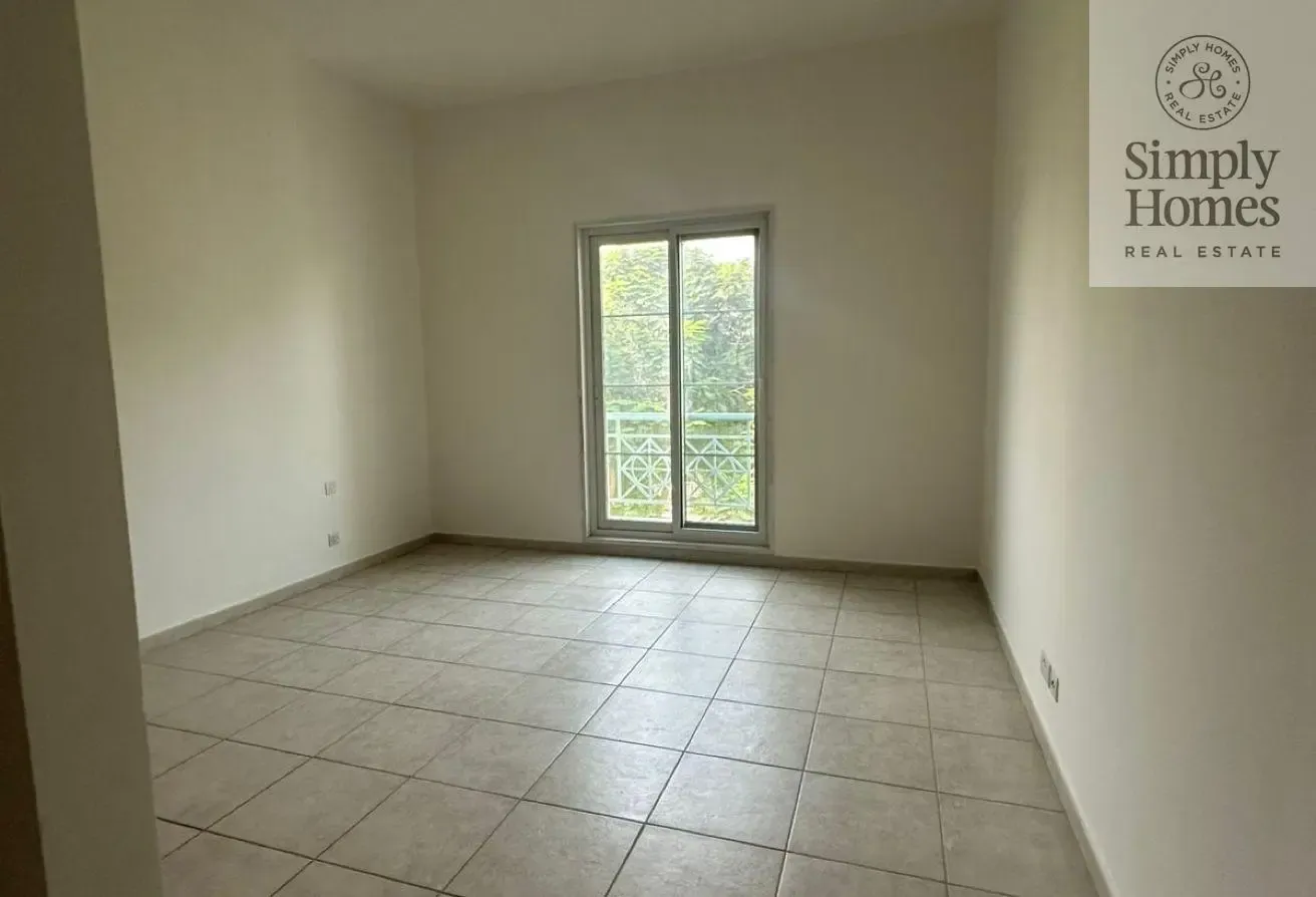 Spacious 1 BR / Well Maintained / Vacant