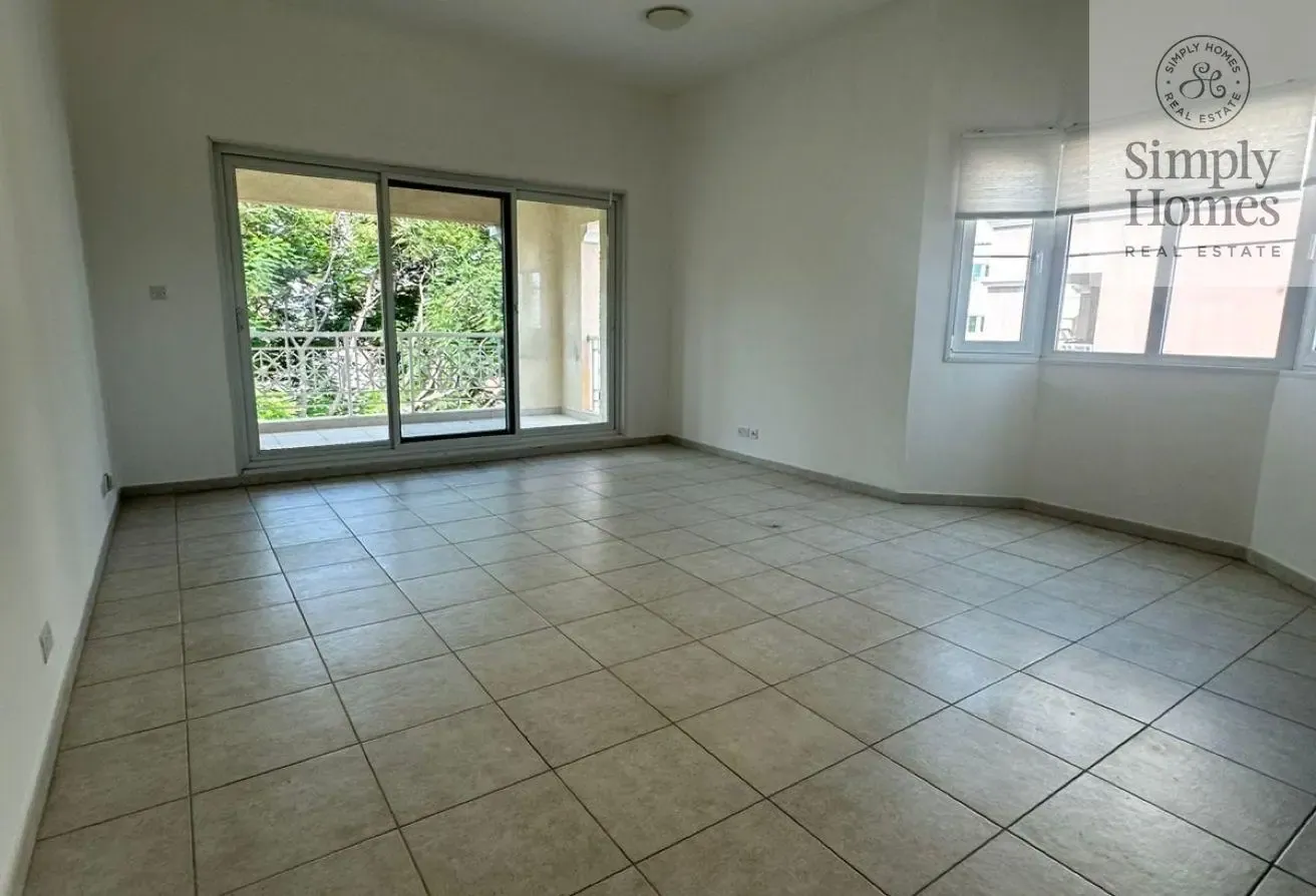 Spacious 1 BR / Well Maintained / Vacant