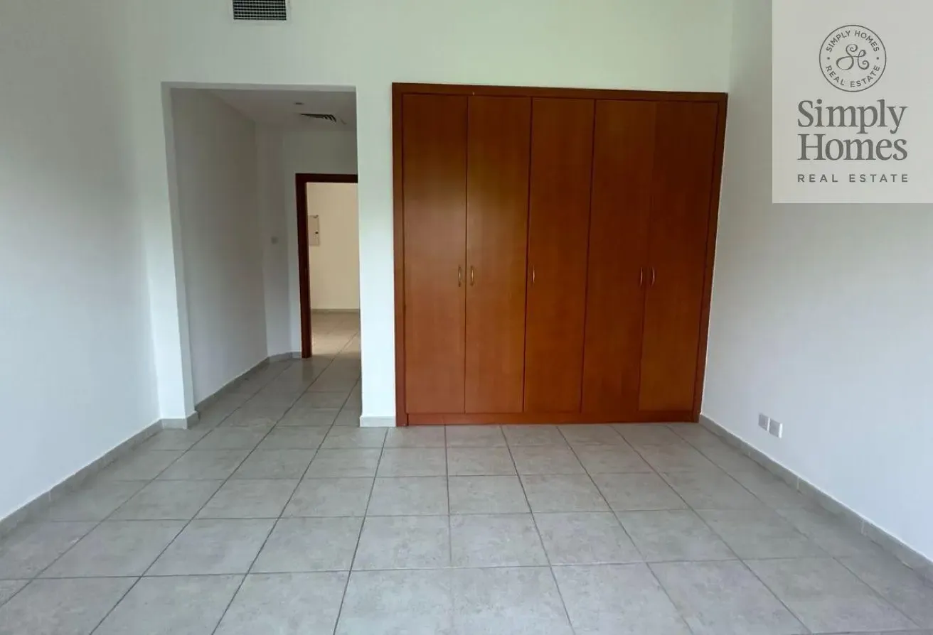 Spacious 1 BR / Well Maintained / Vacant