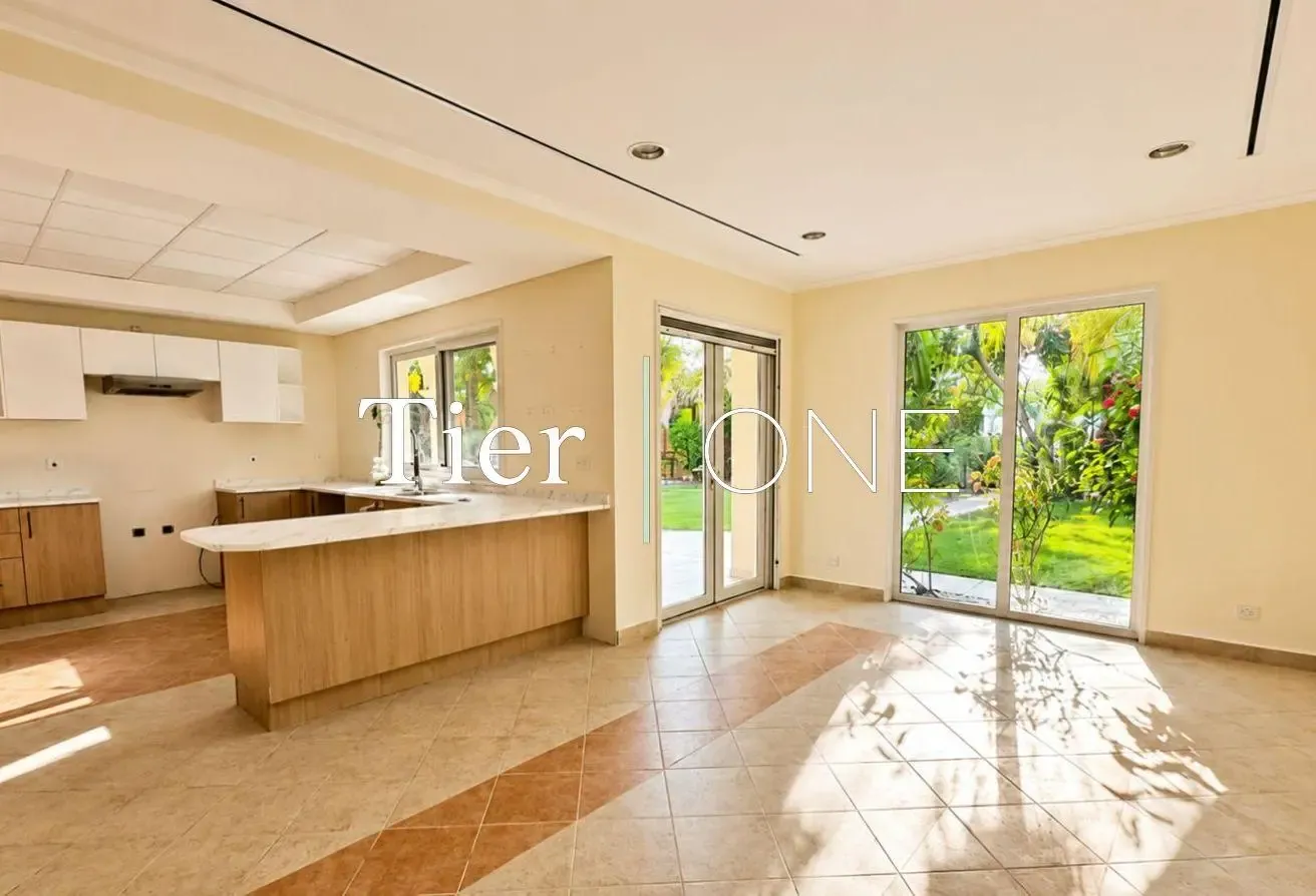 FAMILY VILLA | LANDSCAPED| READY TO MOVE IN