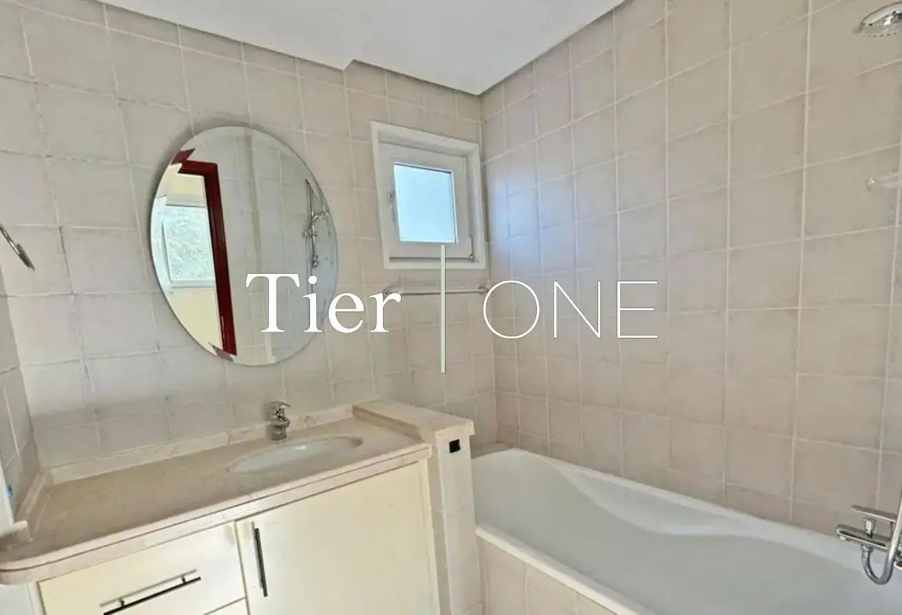 FAMILY VILLA | LANDSCAPED| READY TO MOVE IN