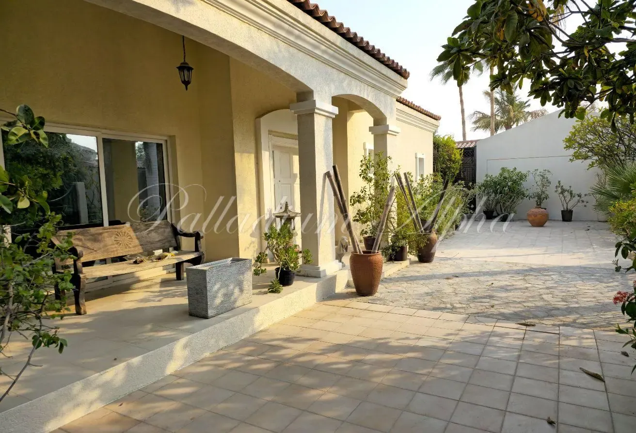 Exclusive | Vastu | Corner Plot Next to Pool