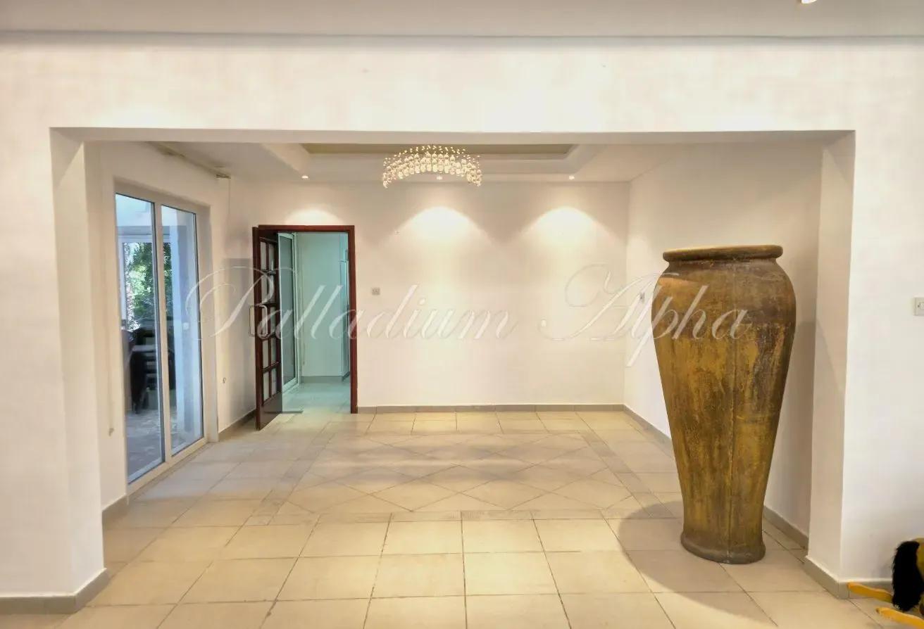 Exclusive | Vastu | Corner Plot Next to Pool