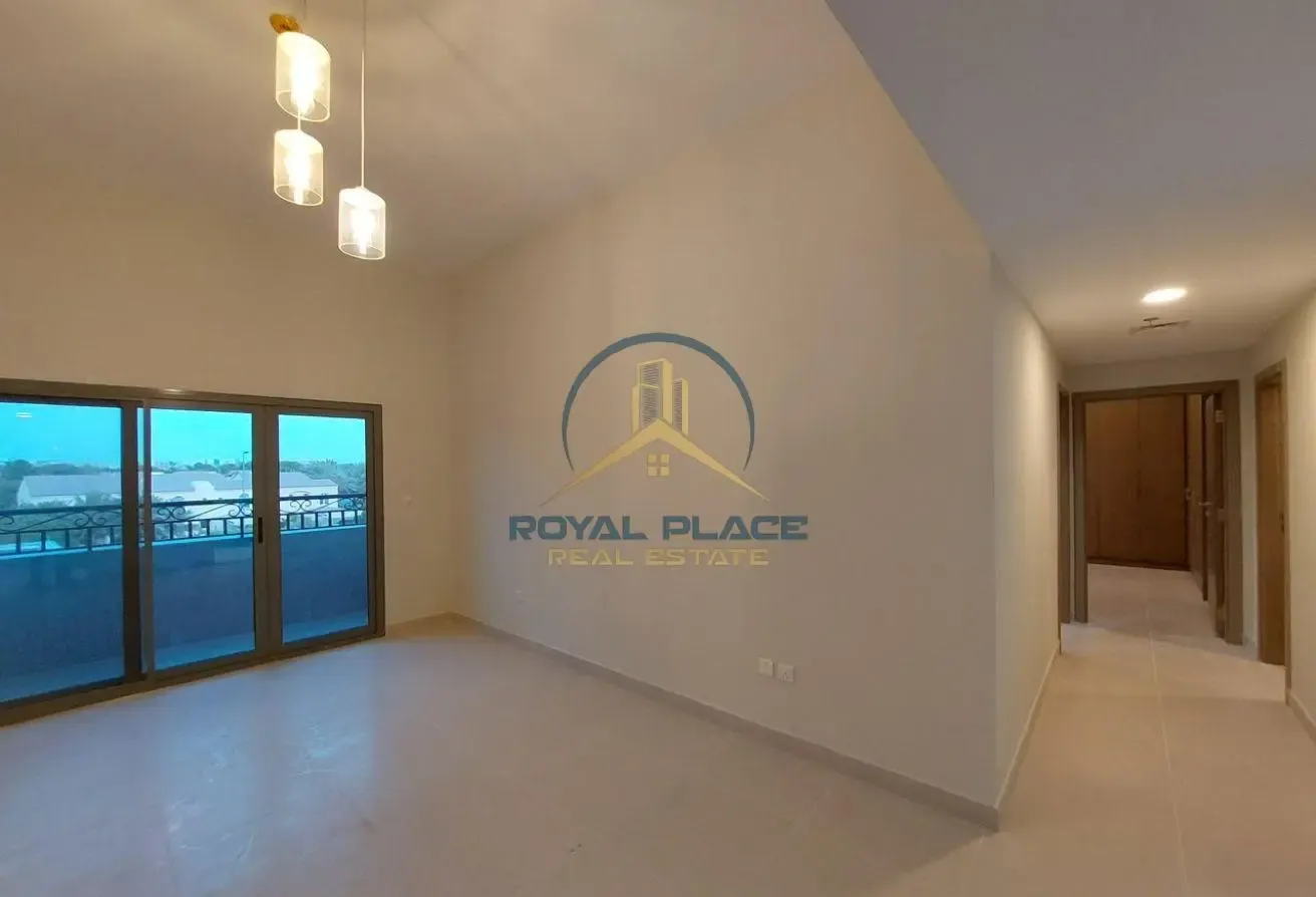 Stunning layout | Prime Location | Ready to move