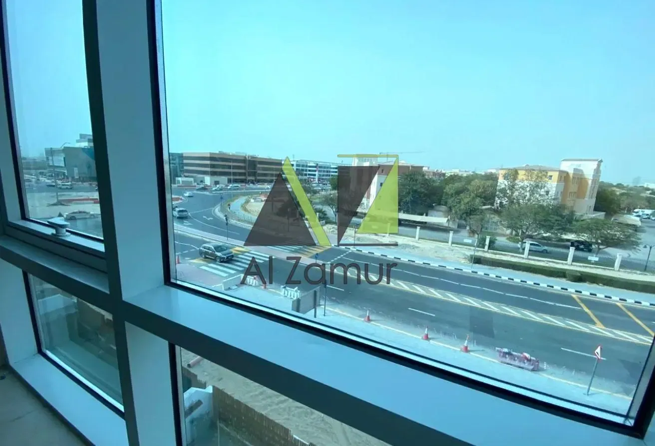 LAVISH 2BR  | MASSIVE LAYOUT | PRIME LOCATION