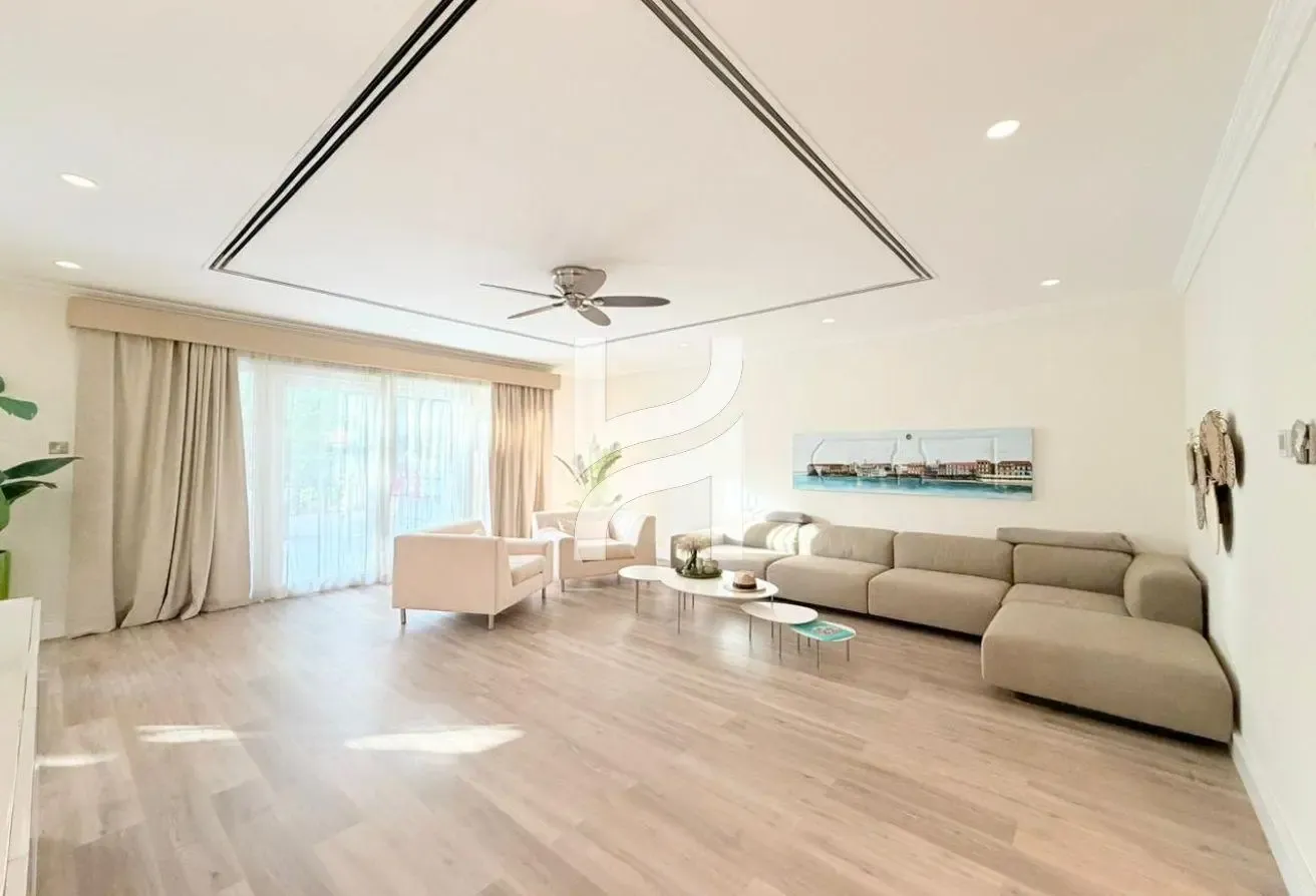 4 Bedrooms | Pool View | Highly Upgraded