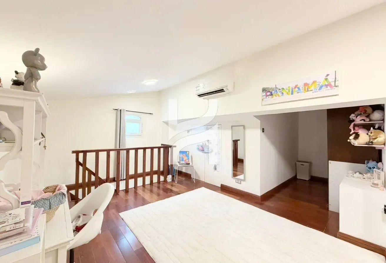 4 Bedrooms | Pool View | Highly Upgraded