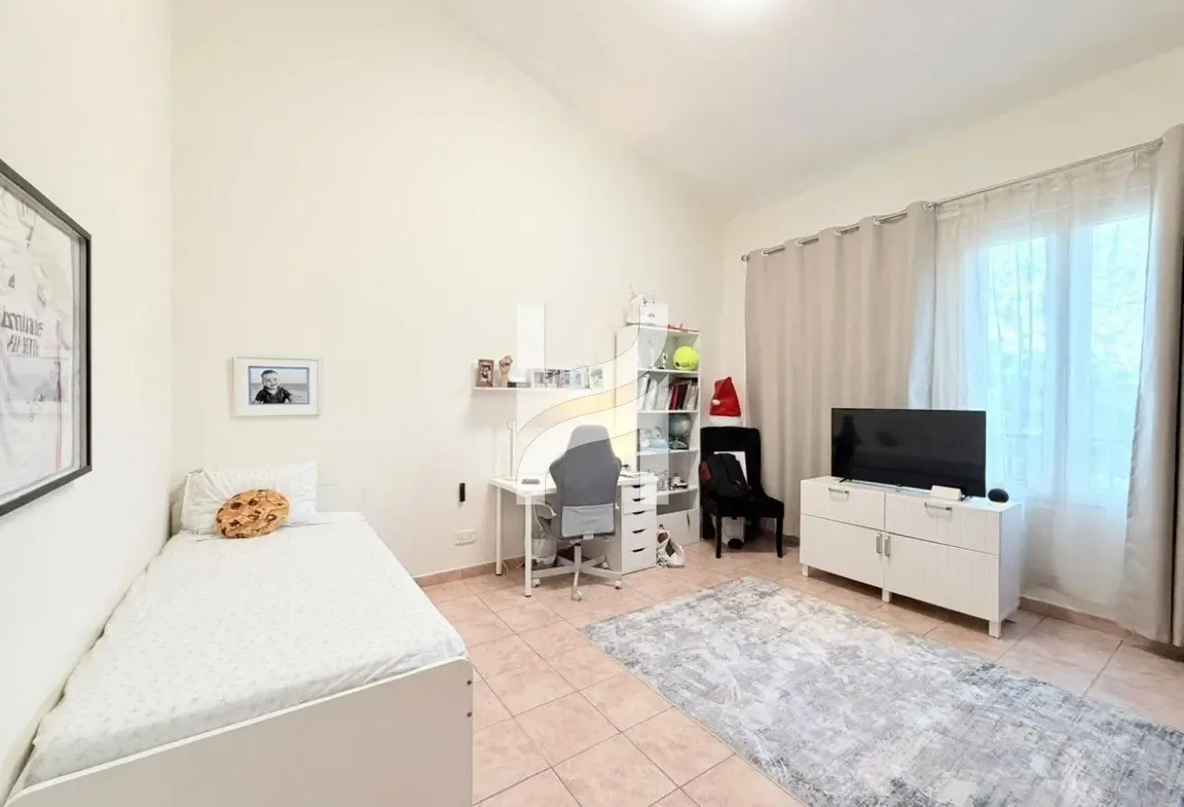 4 Bedrooms | Pool View | Highly Upgraded