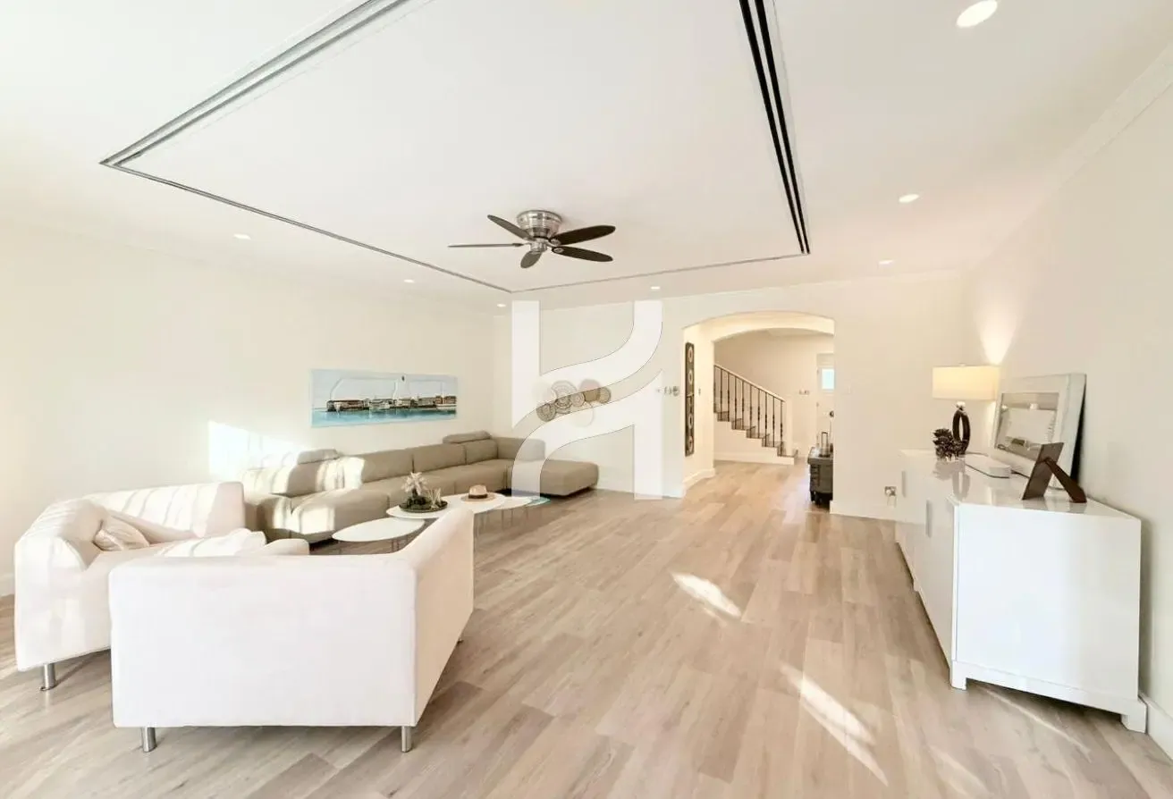 4 Bedrooms | Pool View | Highly Upgraded