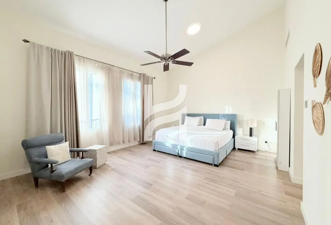 4 Bedrooms | Pool View | Highly Upgraded