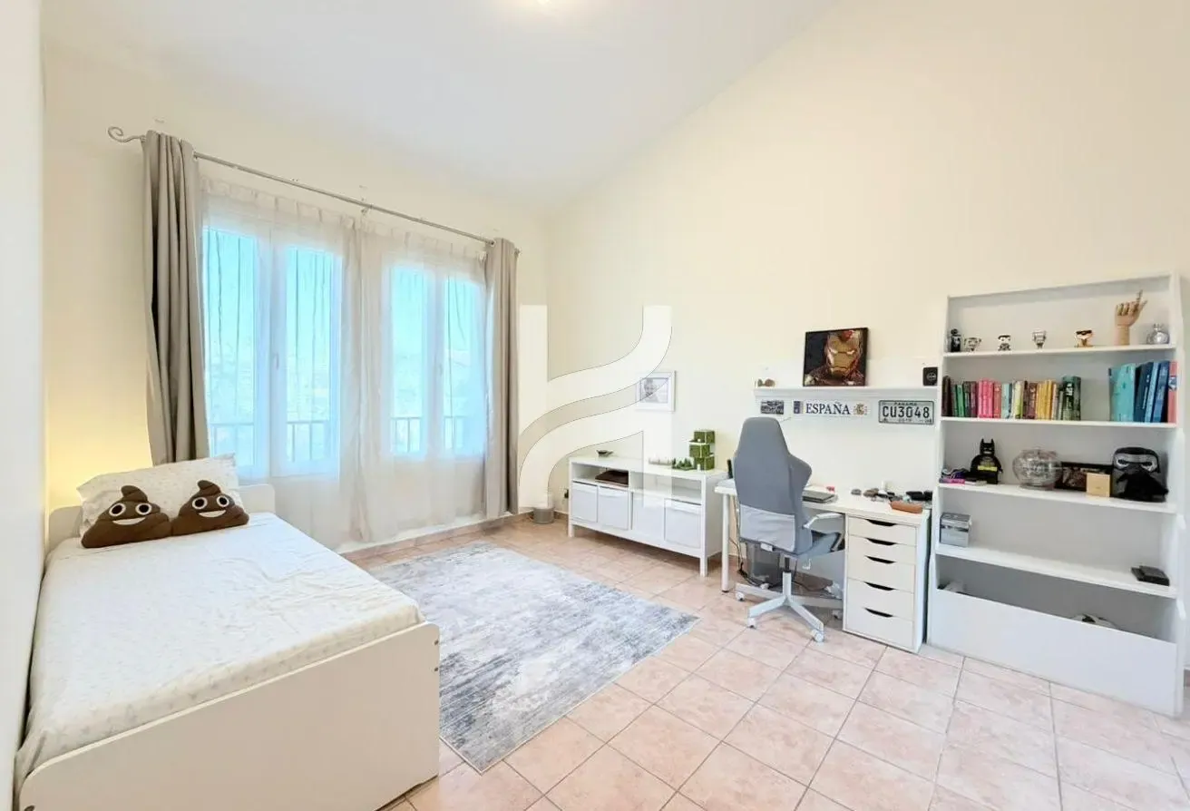 4 Bedrooms | Pool View | Highly Upgraded