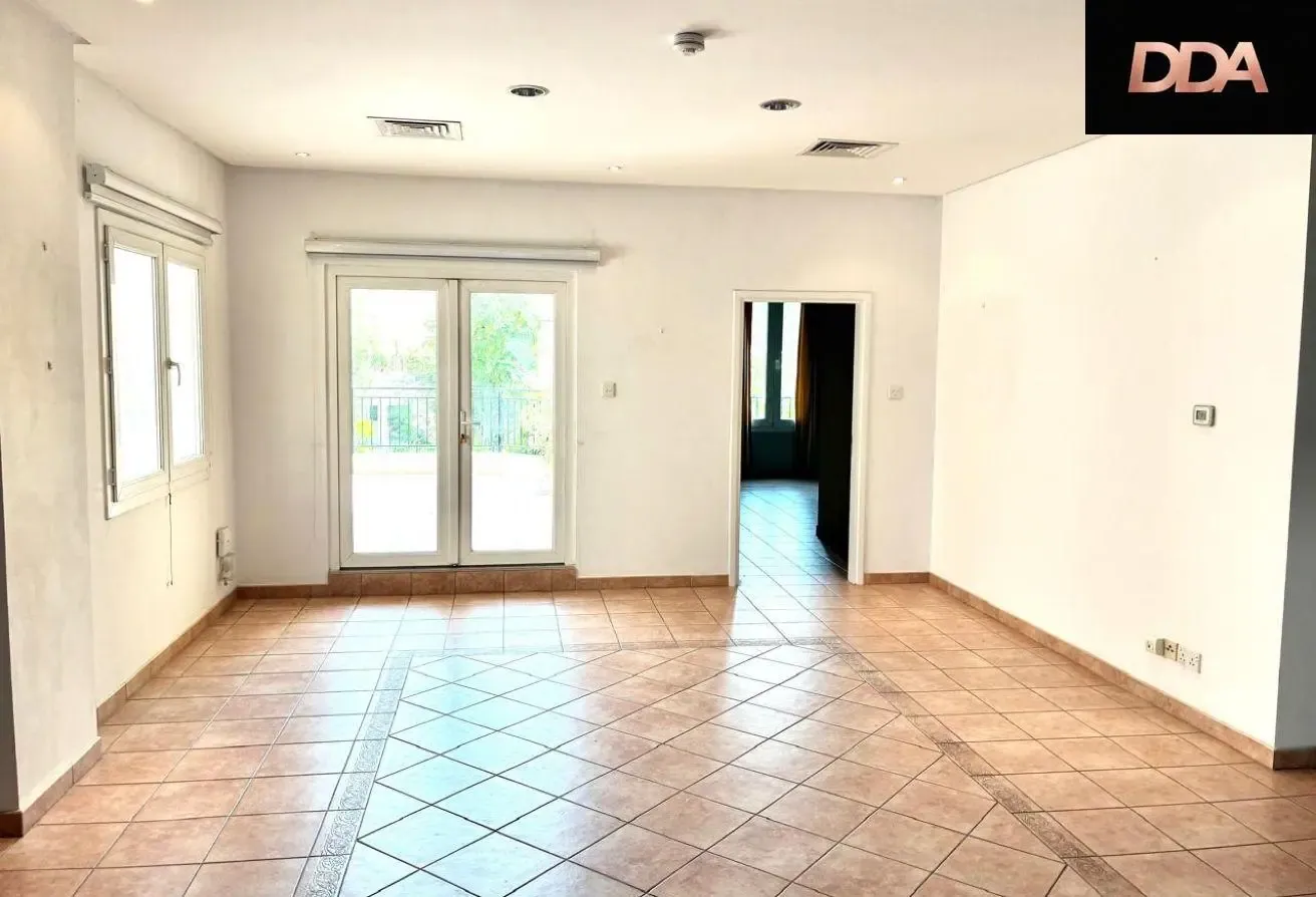 BEST OFFER | UPGRADED | VACANT