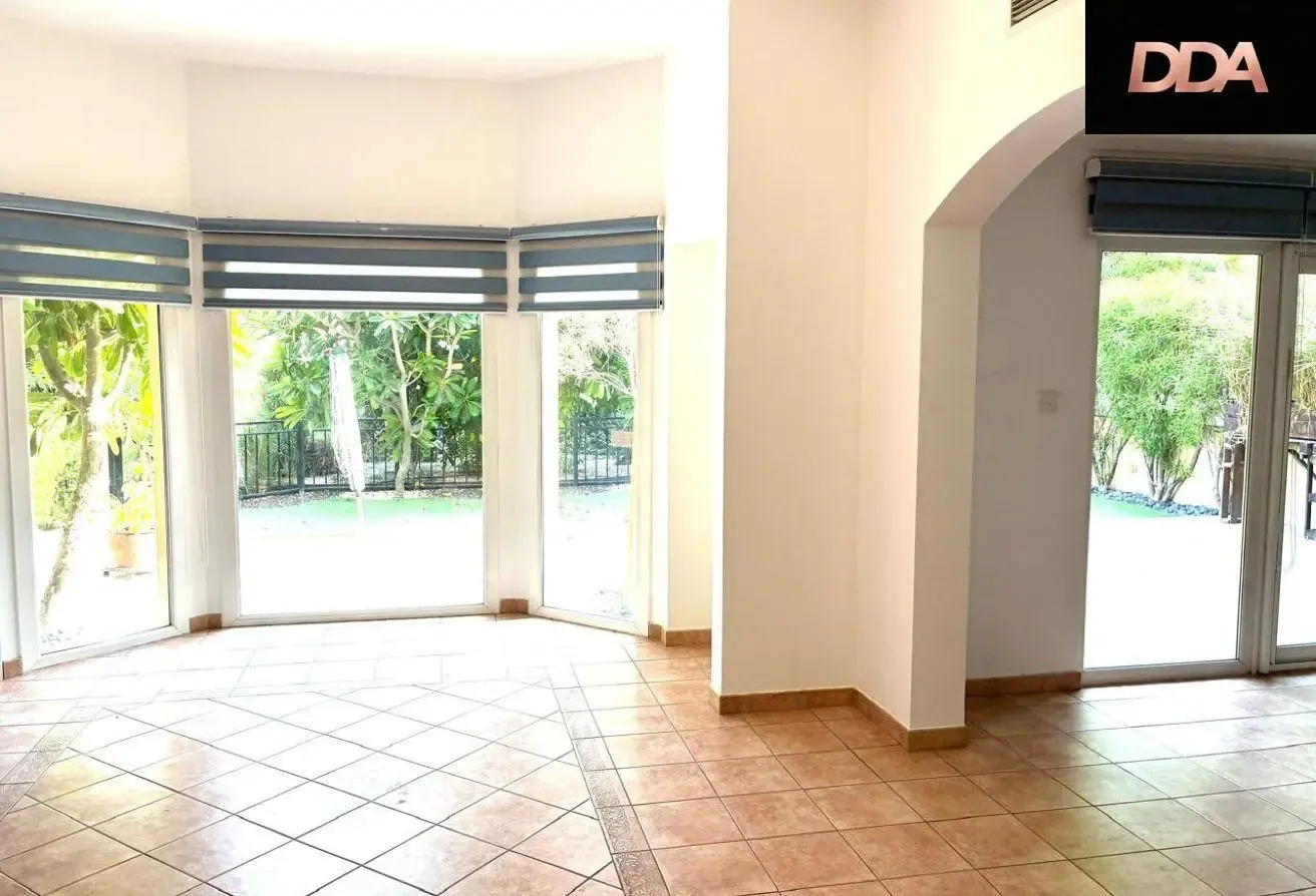 BEST OFFER | UPGRADED | VACANT