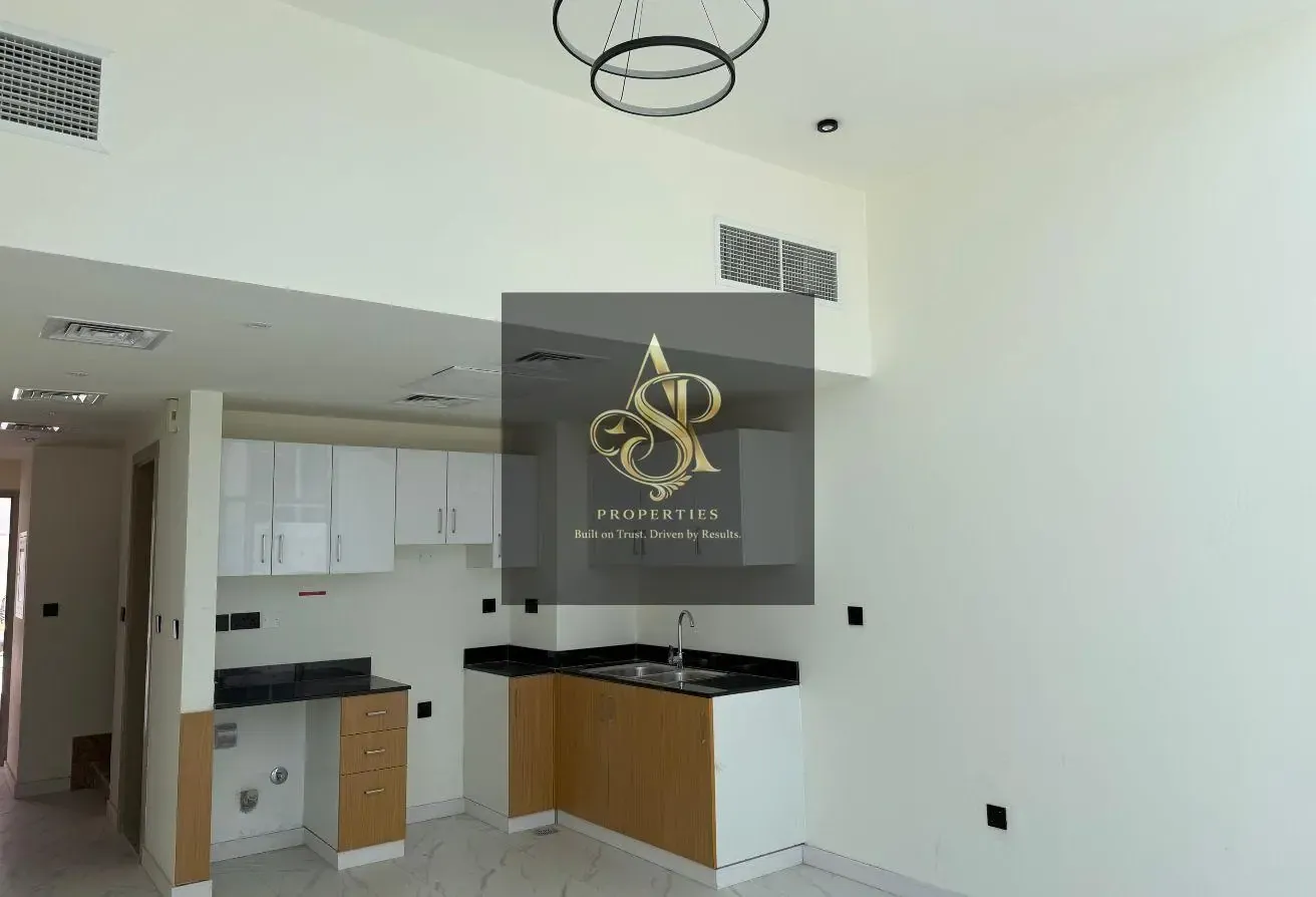 4BR Townhouse | Terrace & Skyline Views