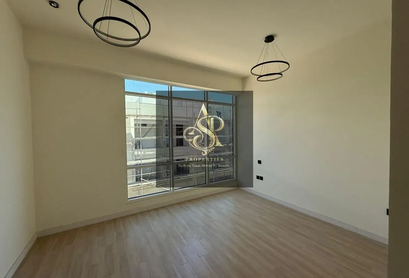 4BR Townhouse | Terrace & Skyline Views