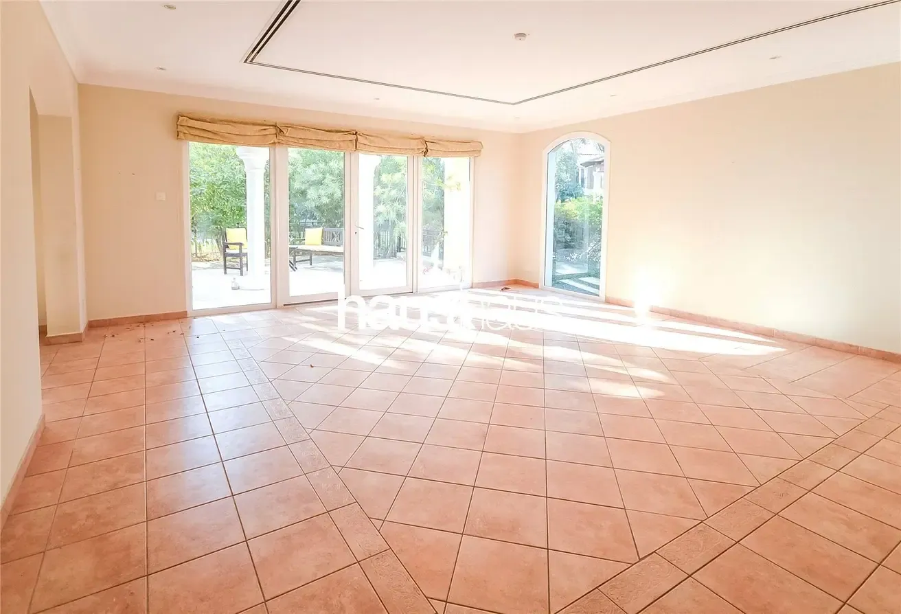 Standout Unit | Pool Facing | Well Maintained